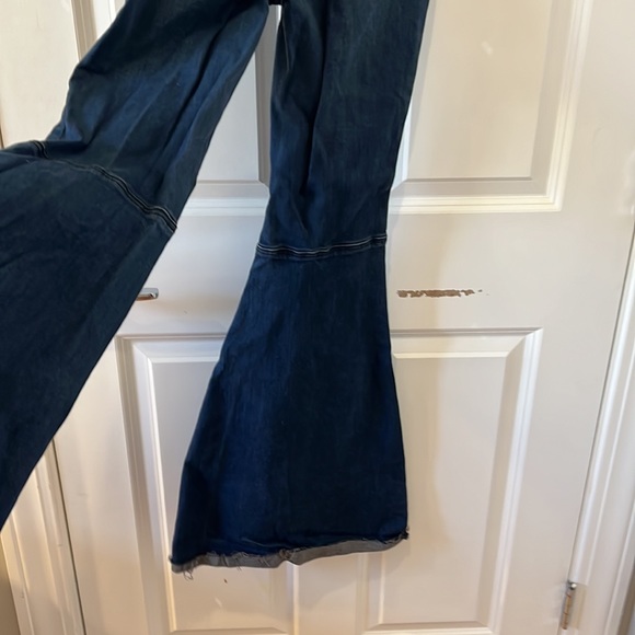 Free People Just Float On Bell Bottom Jeans 26 - Picture 6 of 6